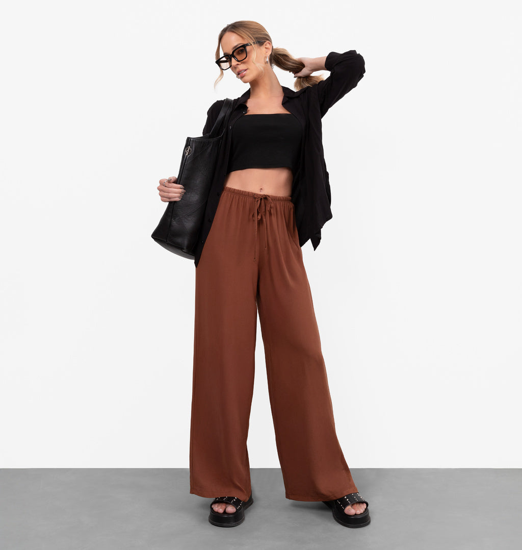 Calça Reta Com Cós Ajustável