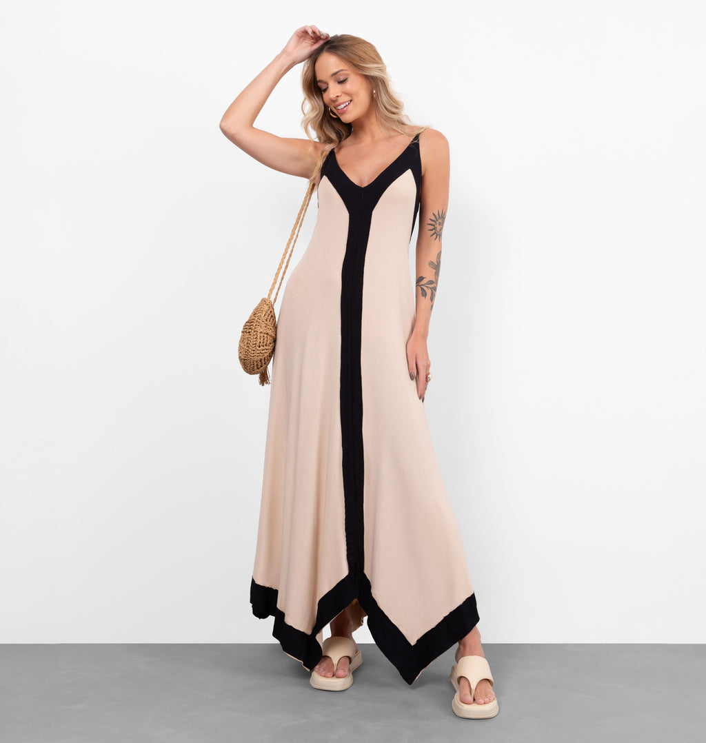 Vestido Longo Assimétrico Com Recortes