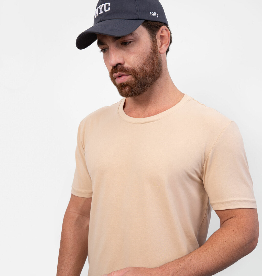 Camiseta Básica em Cotton