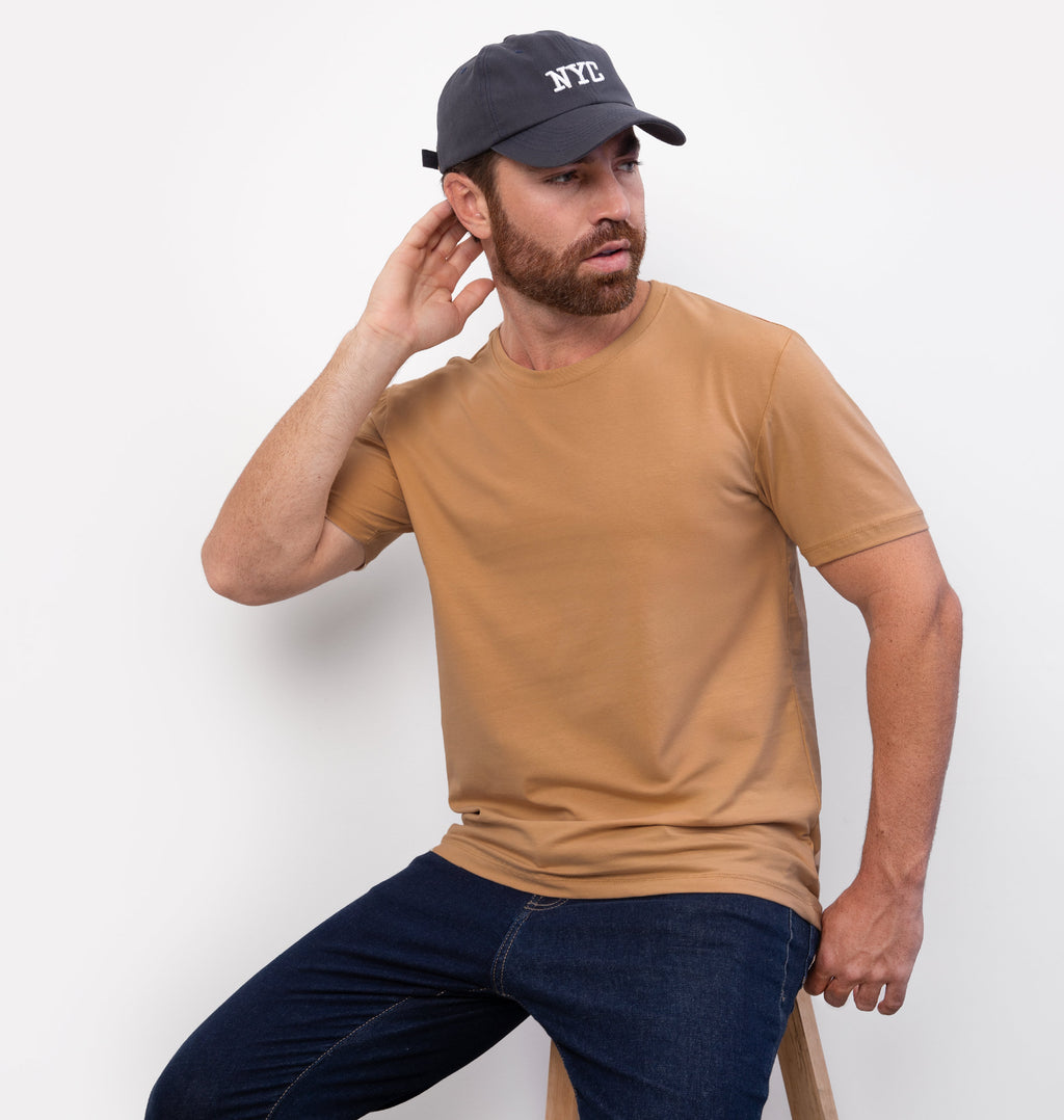 Camiseta Básica em Cotton