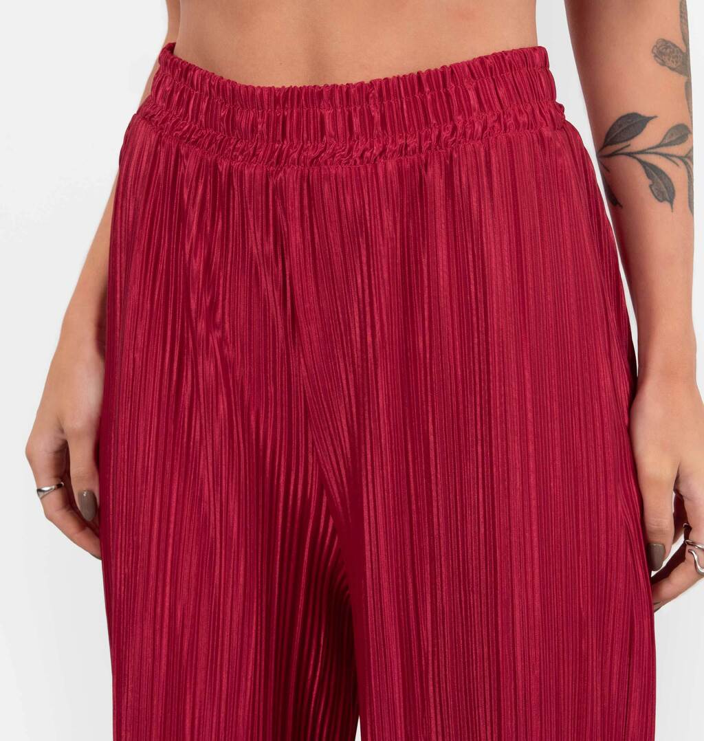 Calça Pantalona Em Malha Plissada