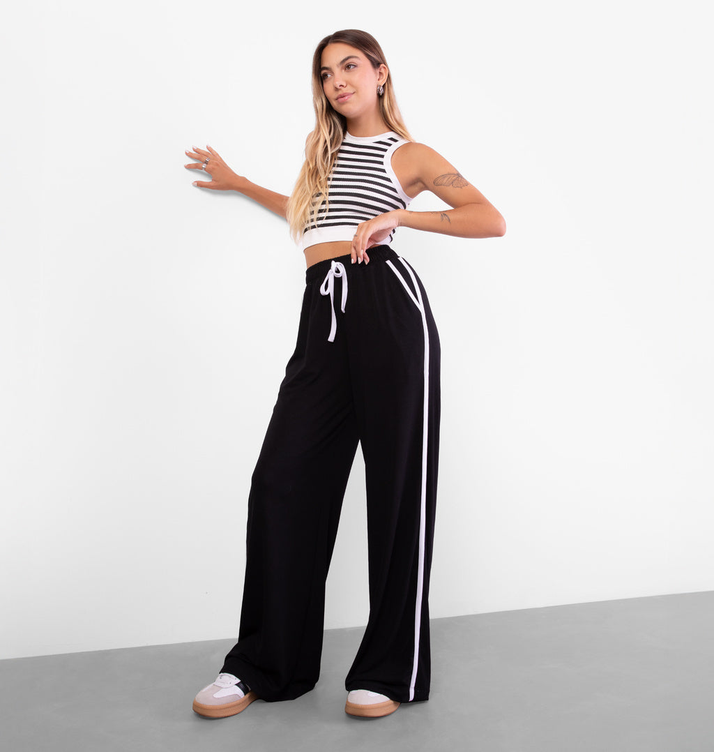 Calça Esportiva Bicolor com Bolso