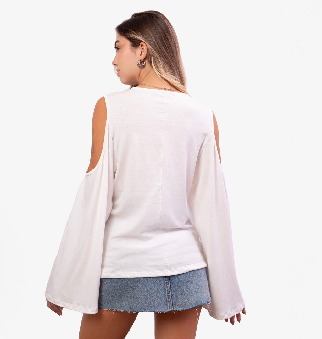 Blusa Over com Abertura nos Ombros