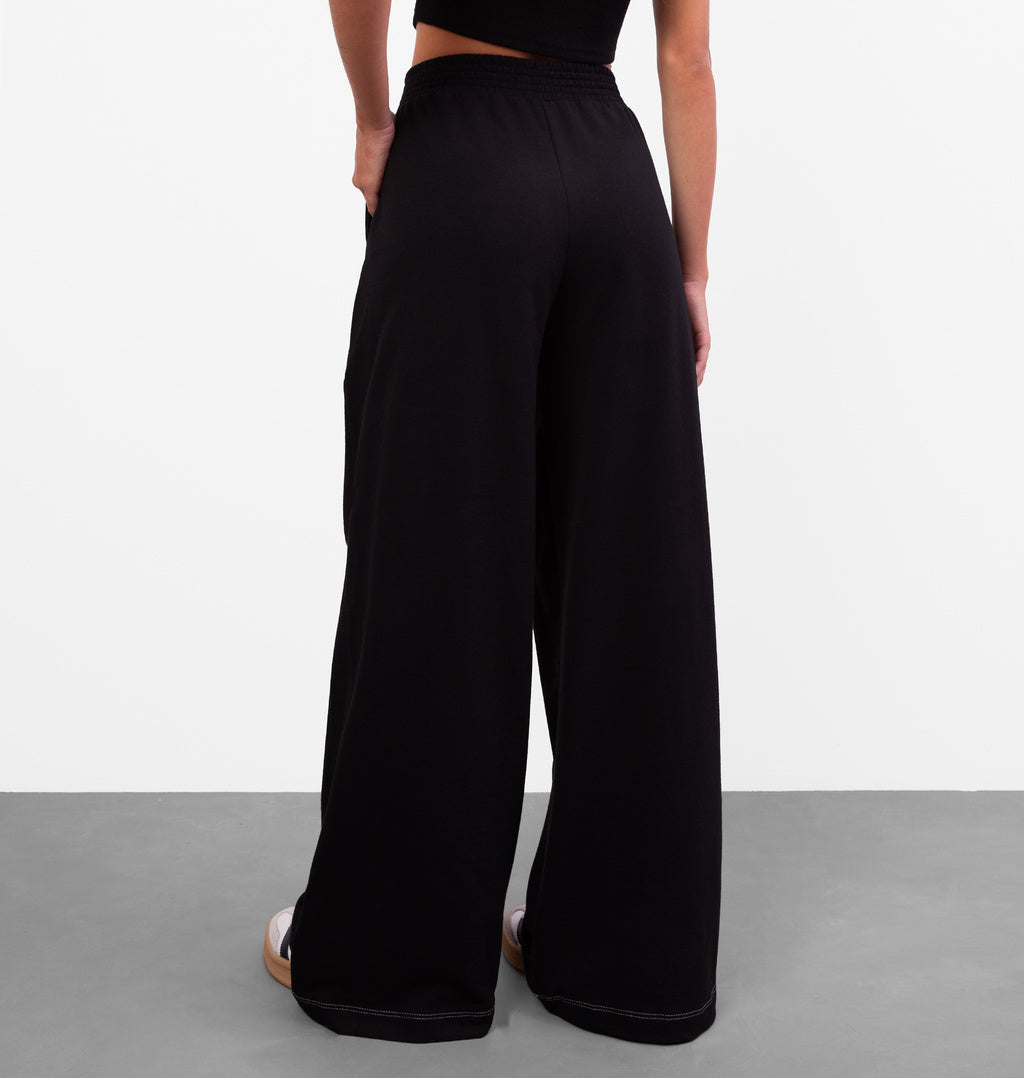 Wide Leg com Pespontos Contrastantes
