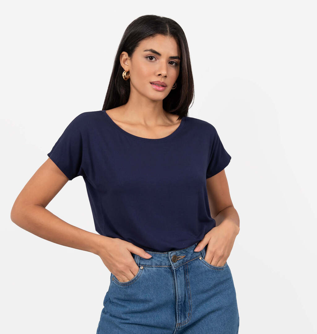 Blusa Básica Decote Canoa