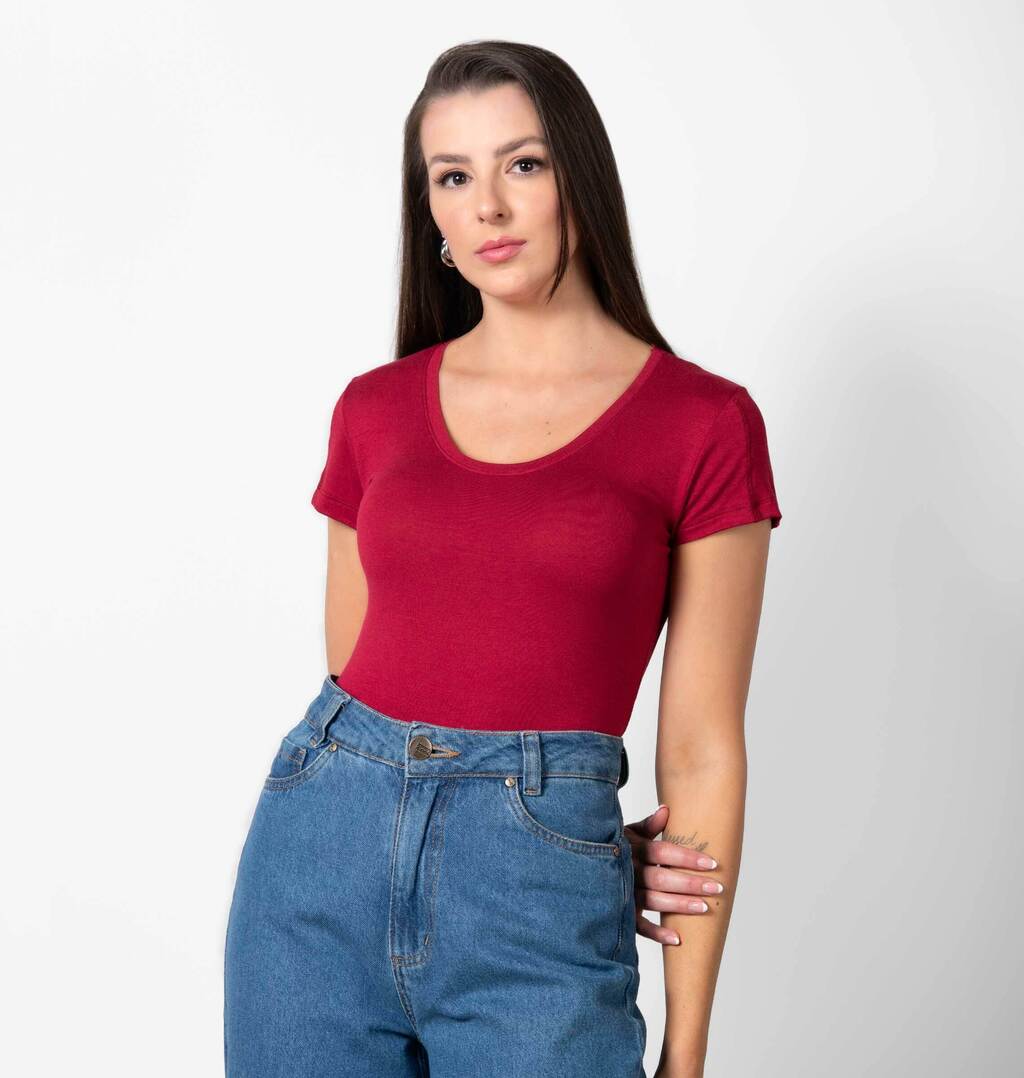 Blusa Básica Com Costura na Manga
