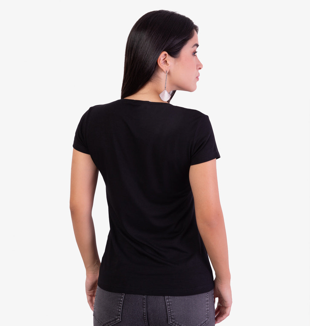 Blusa Básica Com Decote V