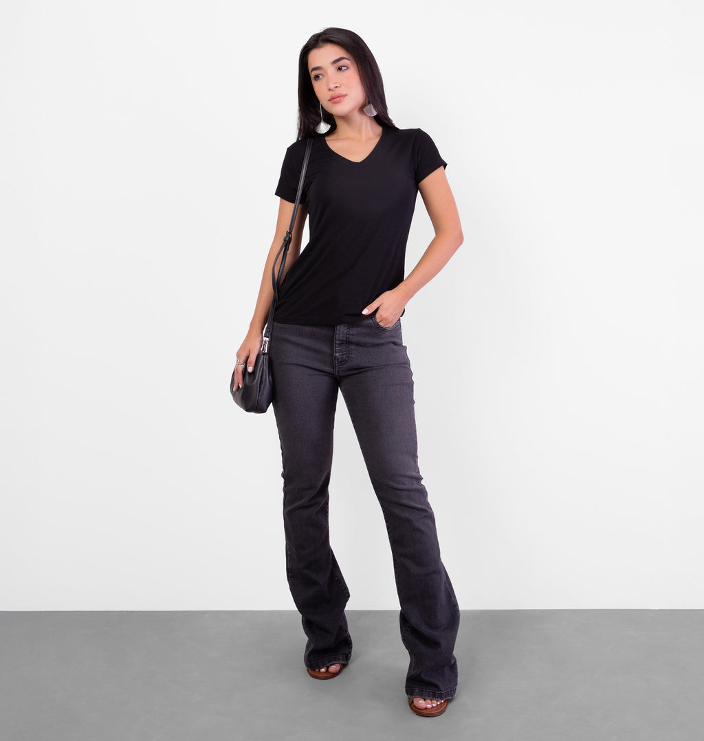 Blusa Básica Com Decote V