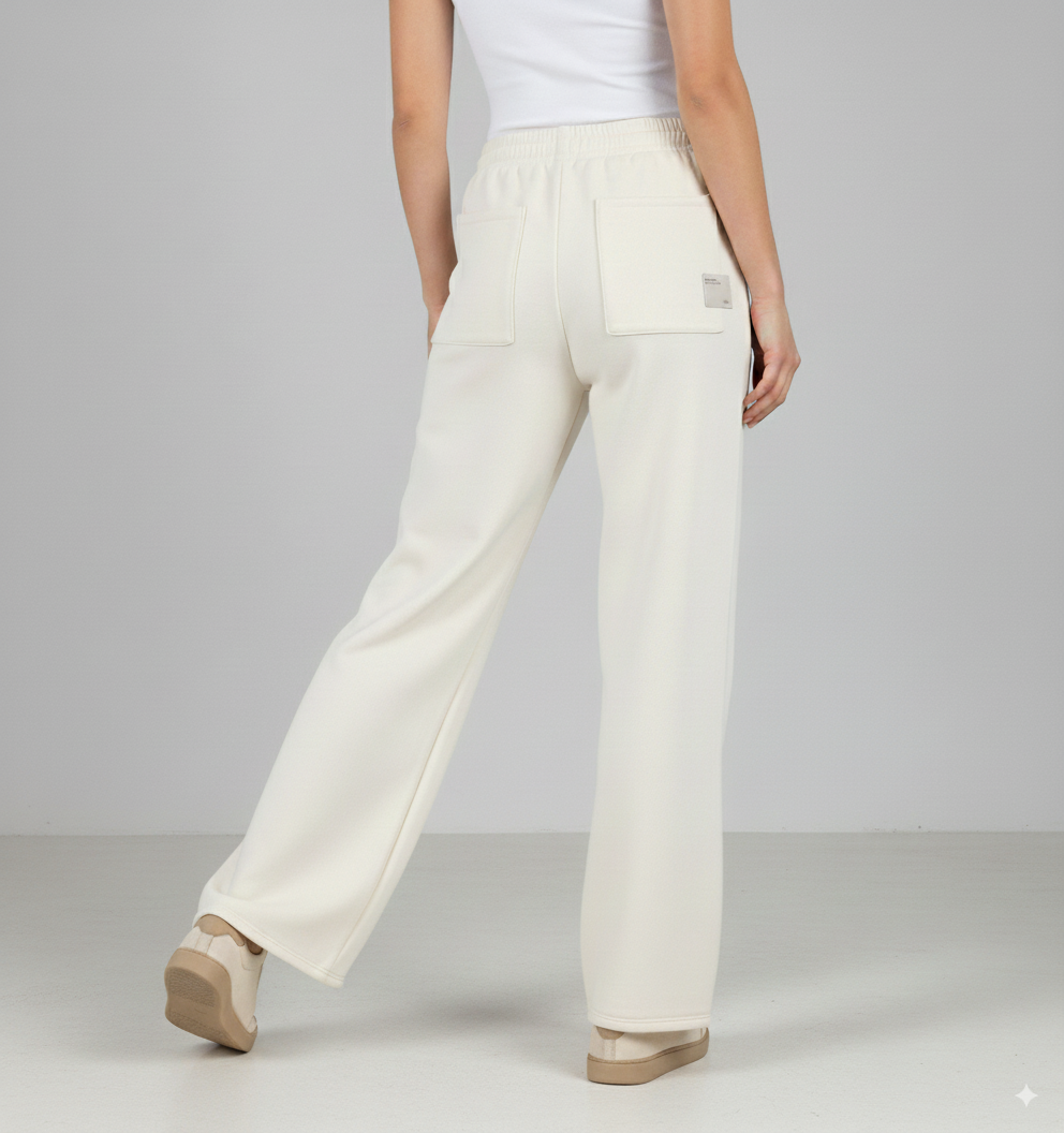 Calça Wide Leg Moletinho Com Bolso Posterior