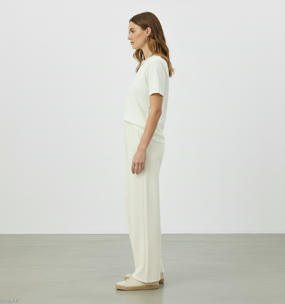 Calça Wide Leg Moletinho Com Bolso Posterior